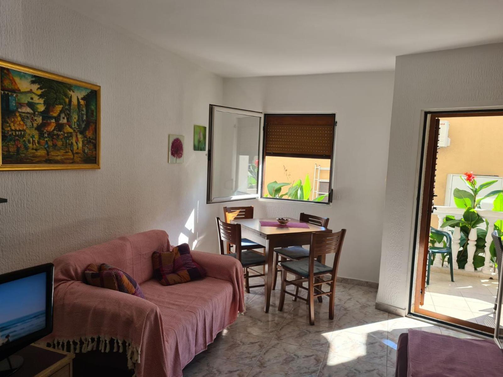 Zvjezdana Dolina Apartment Budva